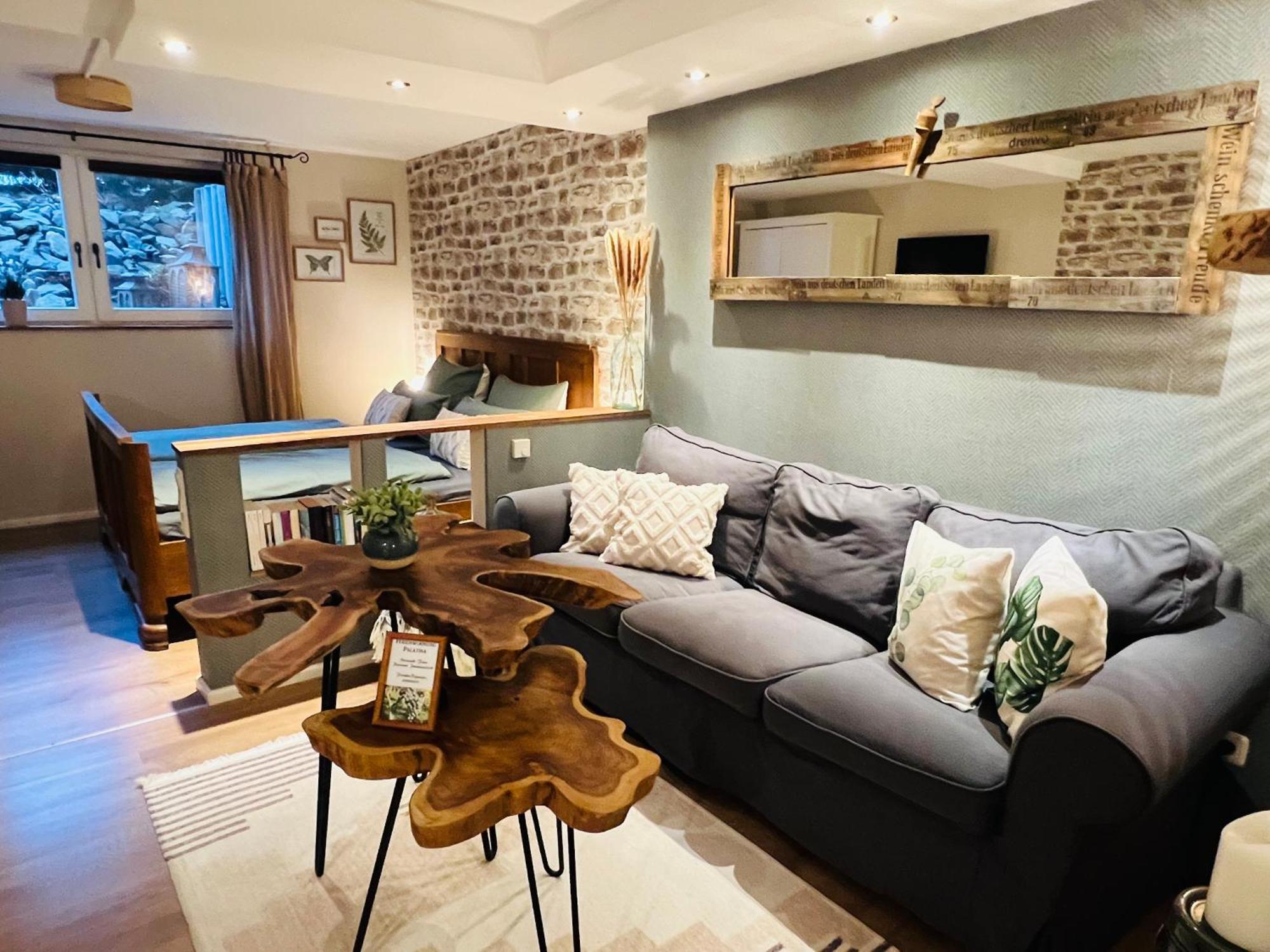Ferienwohnung Palatina Heuchelheim-Klingen Exteriér fotografie