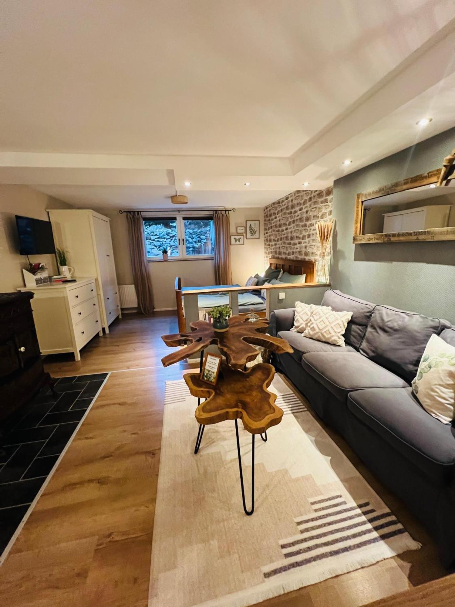 Ferienwohnung Palatina Heuchelheim-Klingen Exteriér fotografie